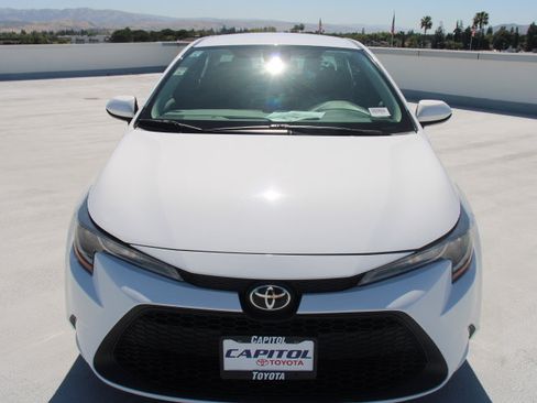 Certified 2022 Toyota Corolla LE FWD image 7
