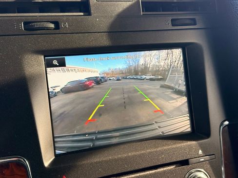 Used 2015 Lincoln Navigator Sport Utility 4D image 39