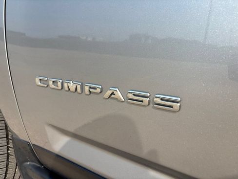 Used 2017 Jeep Compass High Altitude AWD/4WD image 12