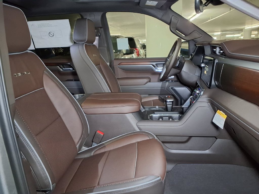 New 2026 GMC Sierra 1500 Denali w/ Denali Reserve Package AWD/4WD image 6