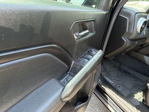 Certified 2024 Chevrolet Colorado LT RWD image 12