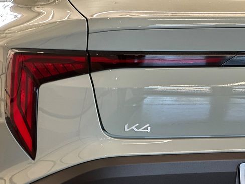 New 2026 Kia K4 LXS image 19