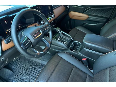 Used 2023 GMC Canyon AT4 w/ AT4 Premium Package image 10