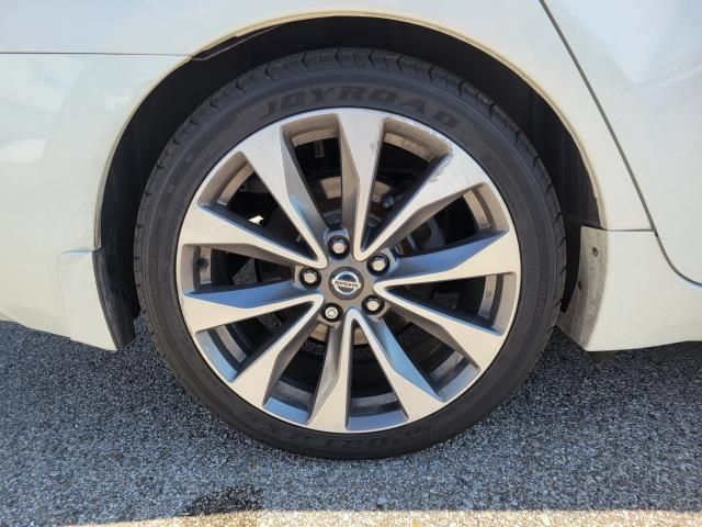Used 2022 Nissan Maxima Platinum FWD image 5
