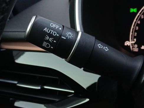Used 2024 Acura MDX SH-AWD w/ Technology Package image 12
