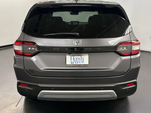 Certified 2025 Honda Pilot EX-L image 10