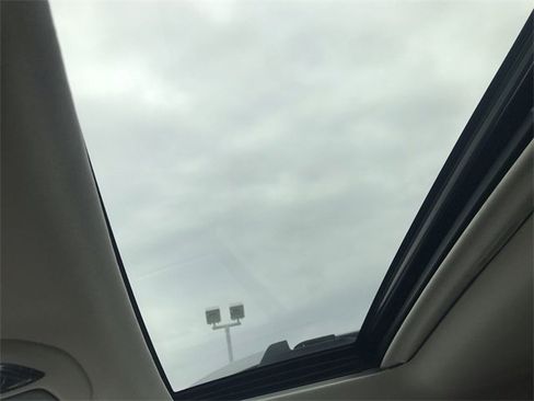 Used 2020 Subaru Outback Touring image 11