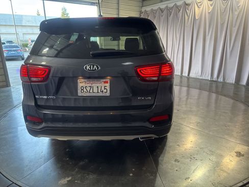 Used 2020 Kia Sorento EX FWD image 6