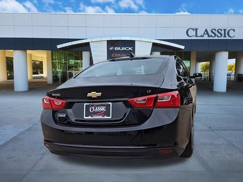 Used 2025 Chevrolet Malibu LT FWD image 8