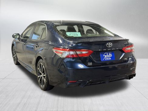 Used 2018 Toyota Camry SE image 6