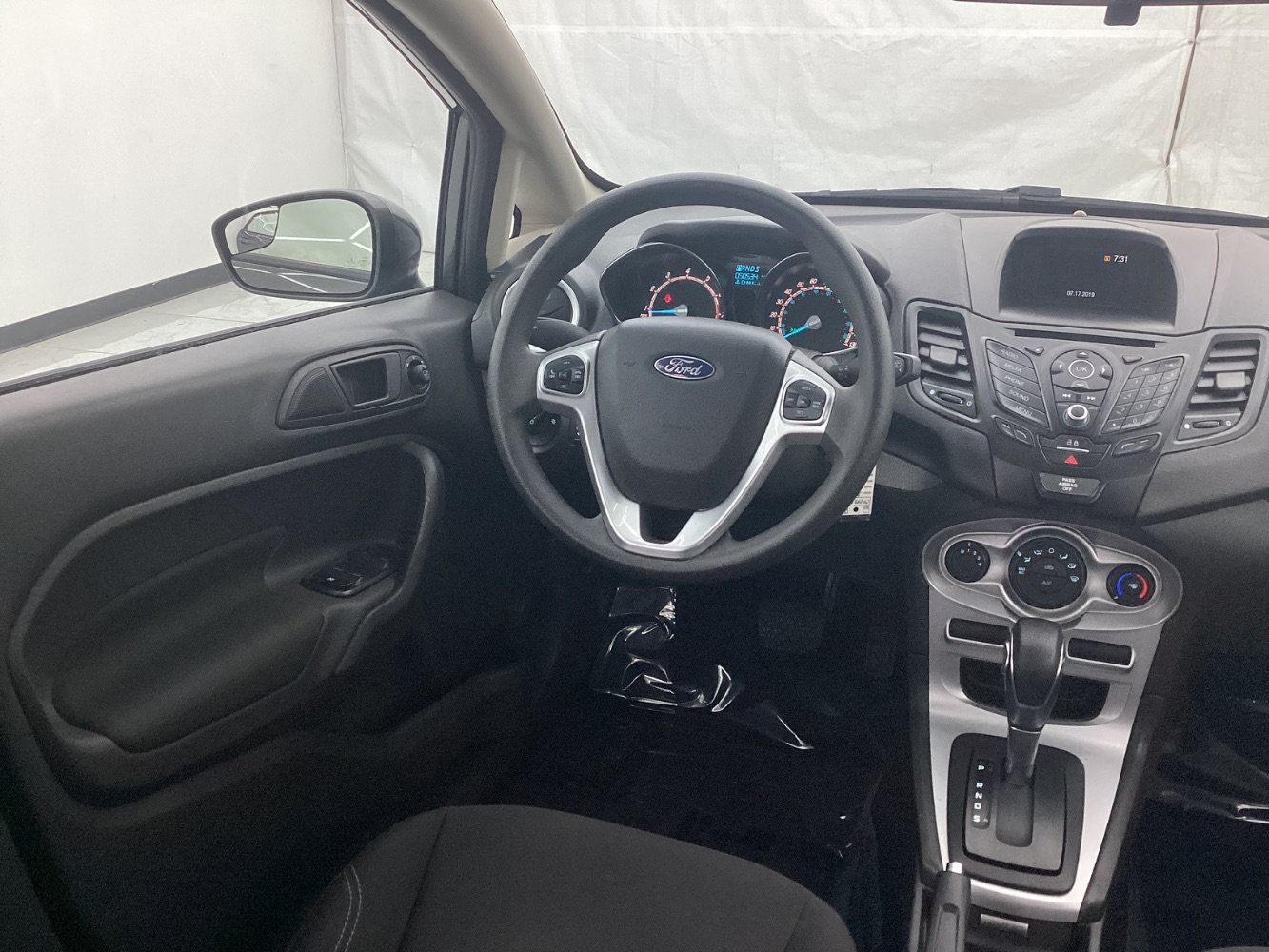 Used 2019 Ford Fiesta SE FWD image 29