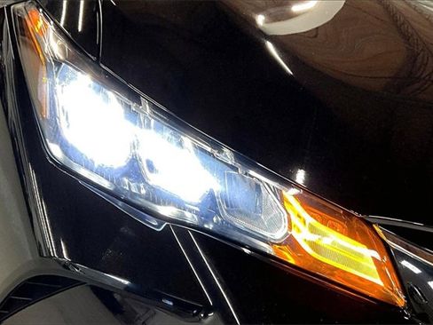 Used 2021 Toyota Avalon XLE w/ Moonroof Package image 32