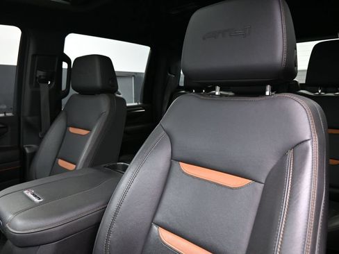 Used 2024 GMC Sierra 2500 AT4 w/ AT4 Premium Plus Package AWD/4WD image 14