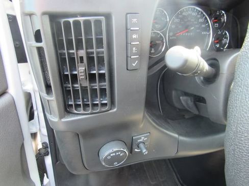 Used 2025 Chevrolet Express 2500 w/ Driver Convenience Package RWD image 11
