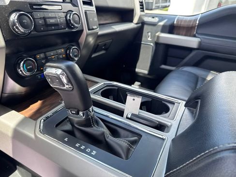 Used 2020 Ford F150 Lariat AWD/4WD image 22