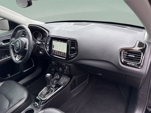 Used 2019 Jeep Compass Limited image 35