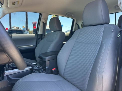 Used 2021 Toyota Tacoma SR5 RWD image 7