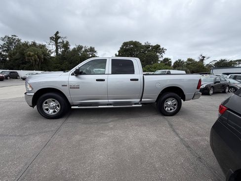 Used 2018 RAM 2500 Tradesman w/ Chrome Appearance Group RWD image 5