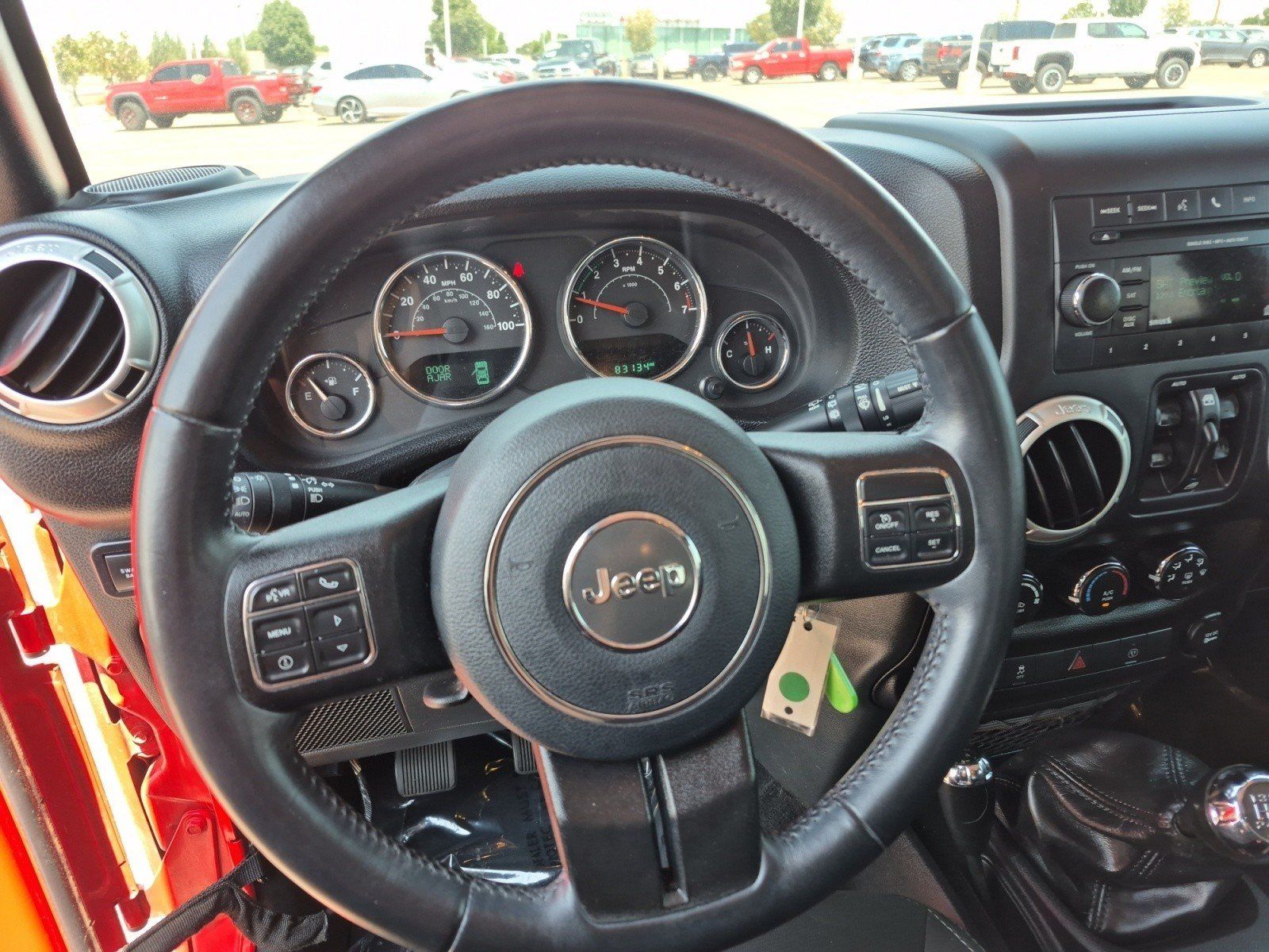 Used 2018 Jeep Wrangler Unlimited Rubicon w/ Connectivity Group AWD/4WD image 22
