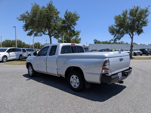 Used 2011 Toyota Tacoma 2WD Access Cab w/ Convenience Pkg image 5