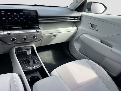 New 2026 Hyundai Kona SE image 21