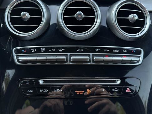 Used 2015 Mercedes-Benz C 300 4MATIC Sedan image 53