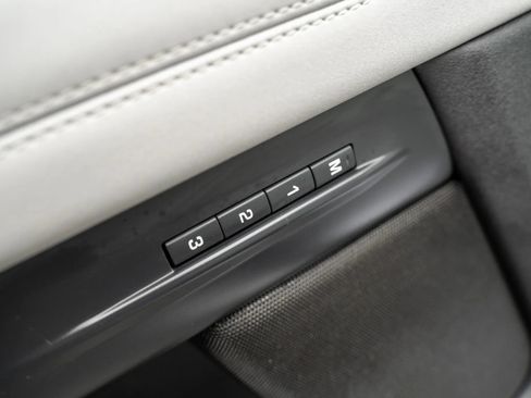 Used 2020 Land Rover Range Rover Evoque SE AWD/4WD image 17