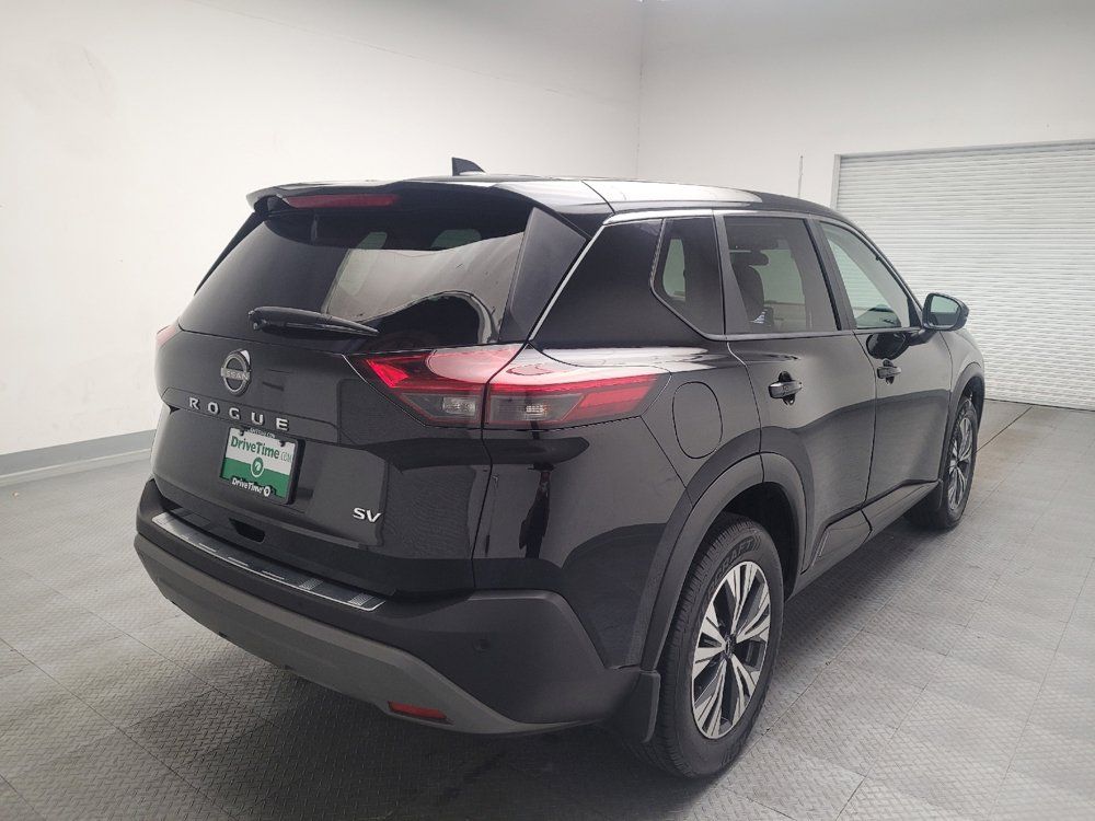 Used 2023 Nissan Rogue SV FWD image 9