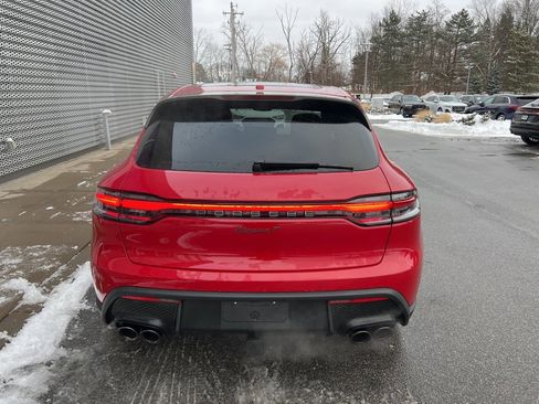 Used 2025 Porsche Macan Turbo image 35