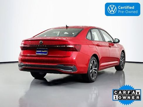 Certified 2025 Volkswagen Jetta Sport image 7