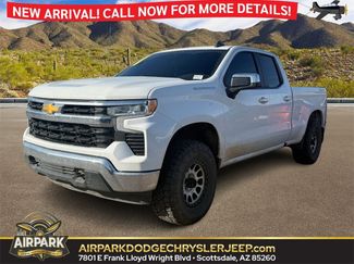 Used 2023 Chevrolet Silverado 1500 LT video 1