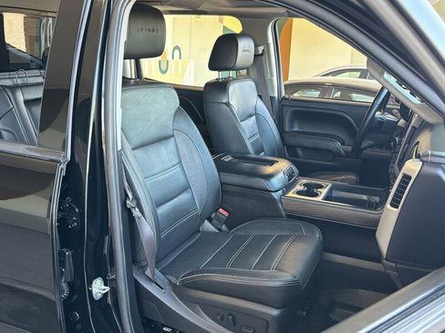 Used 2017 GMC Sierra 2500 Denali w/ Duramax Plus Package AWD/4WD image 36
