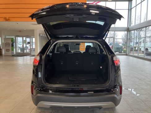 Used 2024 Ford Edge SEL image 25