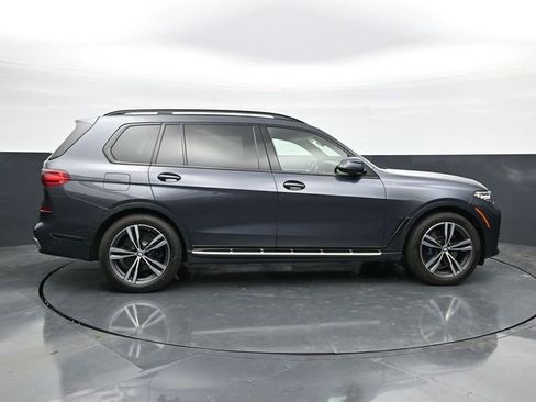 Used 2021 BMW X7 xDrive40i w/ M Sport Package AWD/4WD image 8