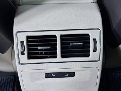 New 2026 Jaguar F-PACE SVR image 27