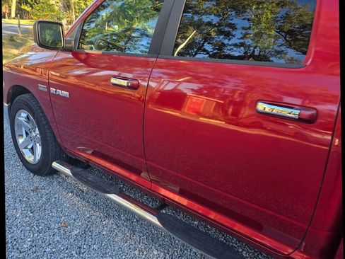 Used 2010 Dodge Ram 1500 Truck SLT w/ Big Horn Regional Pkg image 11