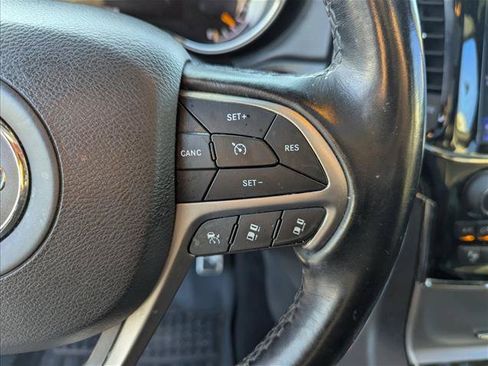Used 2020 Jeep Grand Cherokee High Altitude AWD/4WD image 17