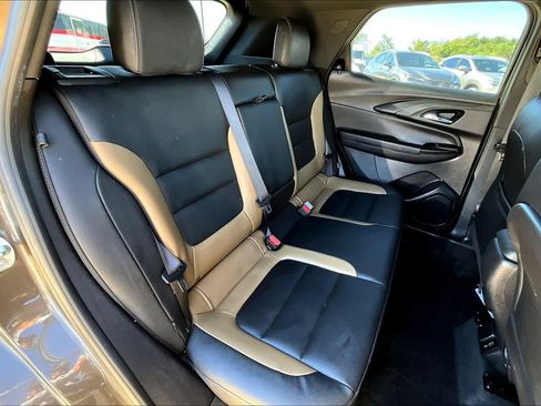 Used 2021 Chevrolet TrailBlazer ACTIV w/ Technology Package image 15