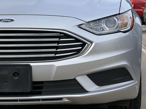 Used 2018 Ford Fusion S FWD image 9