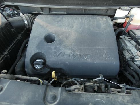 Used 2021 Chevrolet Traverse RS AWD/4WD image 18