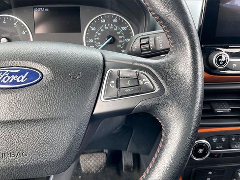 Used 2021 Ford EcoSport SE w/ SE Convenience Package image 17