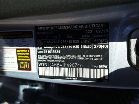 Used 2026 Mercedes-Benz GLC 300 4MATIC image 38