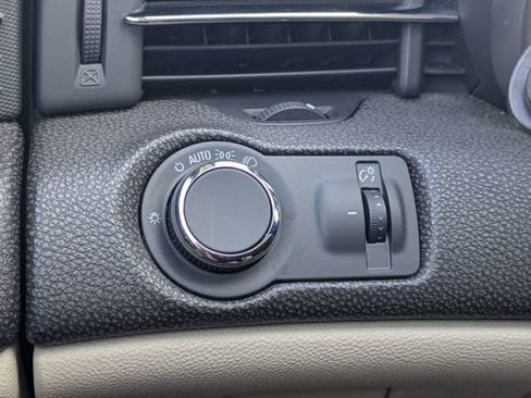 Used 2014 Chevrolet Malibu LT image 22