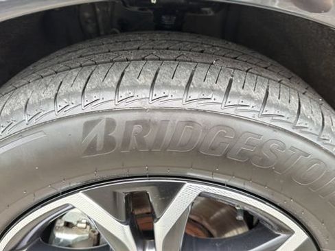 Used 2025 Toyota Sienna Platinum AWD/4WD image 46