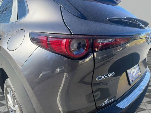 Used 2021 MAZDA CX-30 FWD 2.5 S w/ Select Package image 37