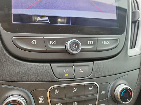 Used 2024 Chevrolet Malibu LT image 23