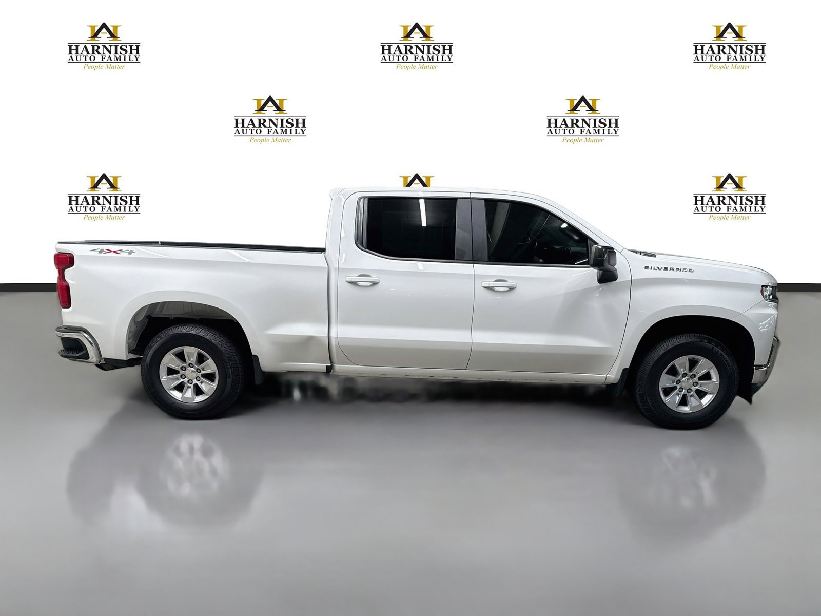 Used 2020 Chevrolet Silverado 1500 LT w/ Trailering Package AWD/4WD image 4