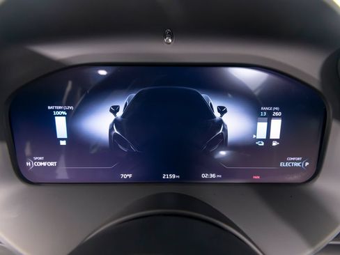 Used 2025 McLaren Artura Spider RWD image 15