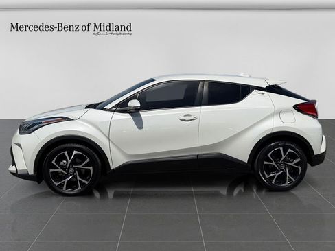 Used 2021 Toyota C-HR XLE image 4