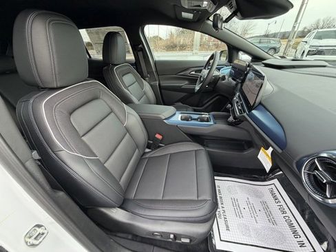 New 2026 Chevrolet Equinox EV LT image 39